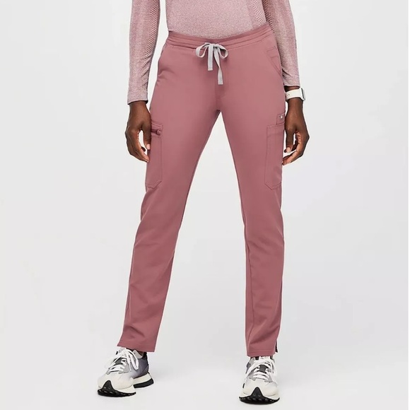 Mauve fig set FIGS Yola Scrub Pants 2 piece set catalina top XS/SM - Picture 12 of 15